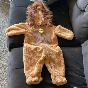 Infant 6-9m lion costume worn once